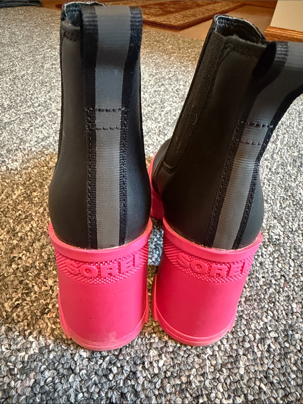 Sorel Black Chelsea Boots with Pink Chunky Heel - Picture 2 of 8